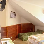 Cserki Panzio Bed and Breakfast Balatonfőkajár